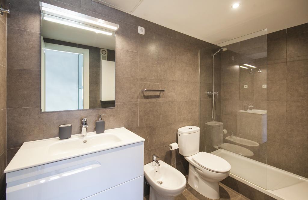 Barcelona Penthouse Private Terrace Sustainable Stay Keyless Access Dış mekan fotoğraf