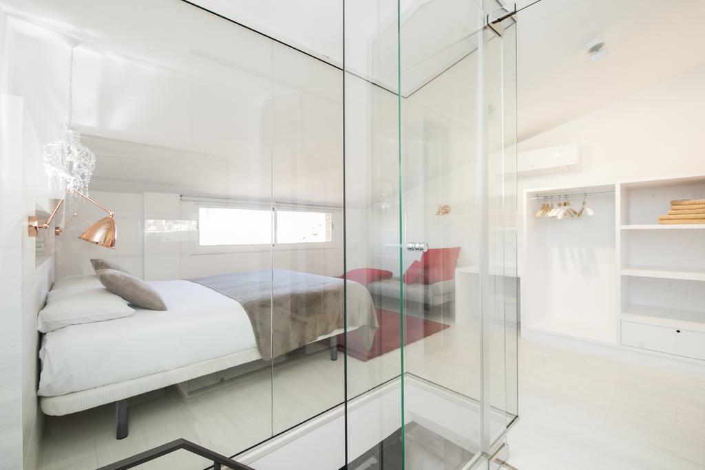 Barcelona Penthouse Private Terrace Sustainable Stay Keyless Access Dış mekan fotoğraf